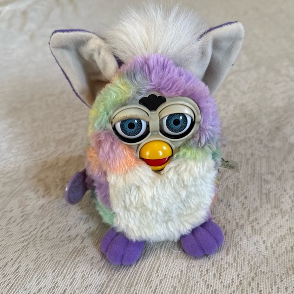 Tiger Electronics Other - Vintage 1999 Furby tie dye pastel original tags on working furby!